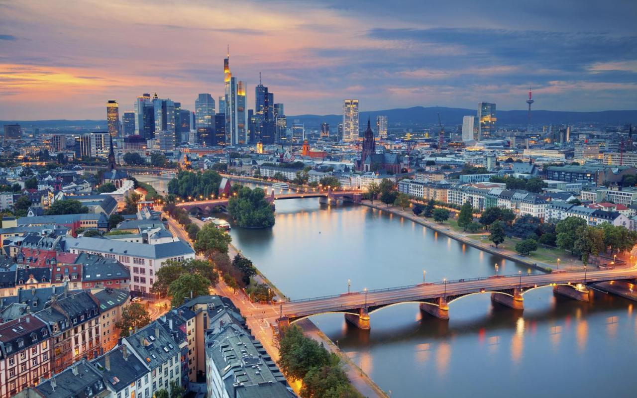 Hotel Little Paris Frankfurt pe Main Exterior foto